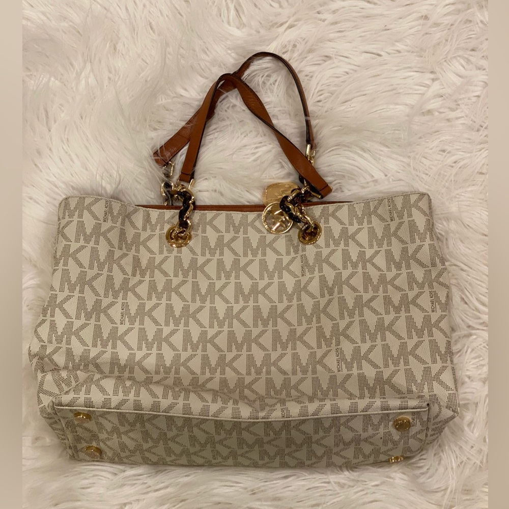 MICHAEL KORS Large Logo Shoulder Bag